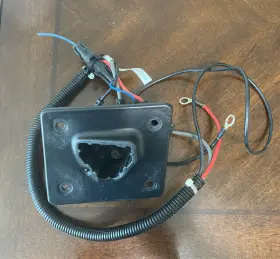 Delta-q 726084806795 48v Charger Receptacle For Ezgo Rxv Txt Golf Cart Delta-q 726084806795 48v Charger Receptacle For Ezgo Rxv Txt Golf Cart