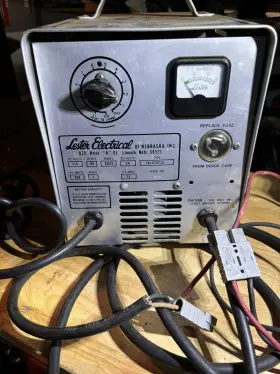 Lester Electrical 8824 24 Dcv Golf Cart Battery Charger Lester-matic Motive Power