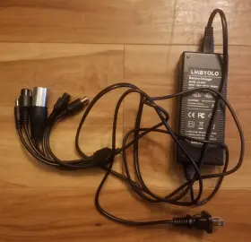 Lhibyolo Lh-4202 Battery Charger 100v To 240vac 50/60hz