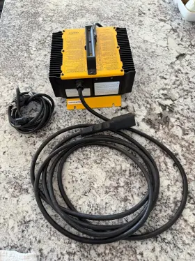 Yamaha 913-4800-10 Barely Used 48-volt Golf Cart Charger Delta-q 2 Available